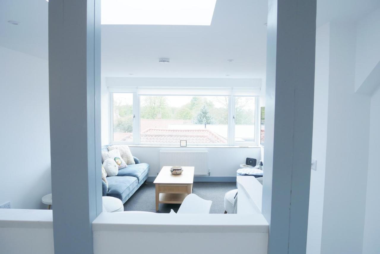 Sunset View, 2 Bedrooms In The Heart Of Holt With Parking Exterior foto
